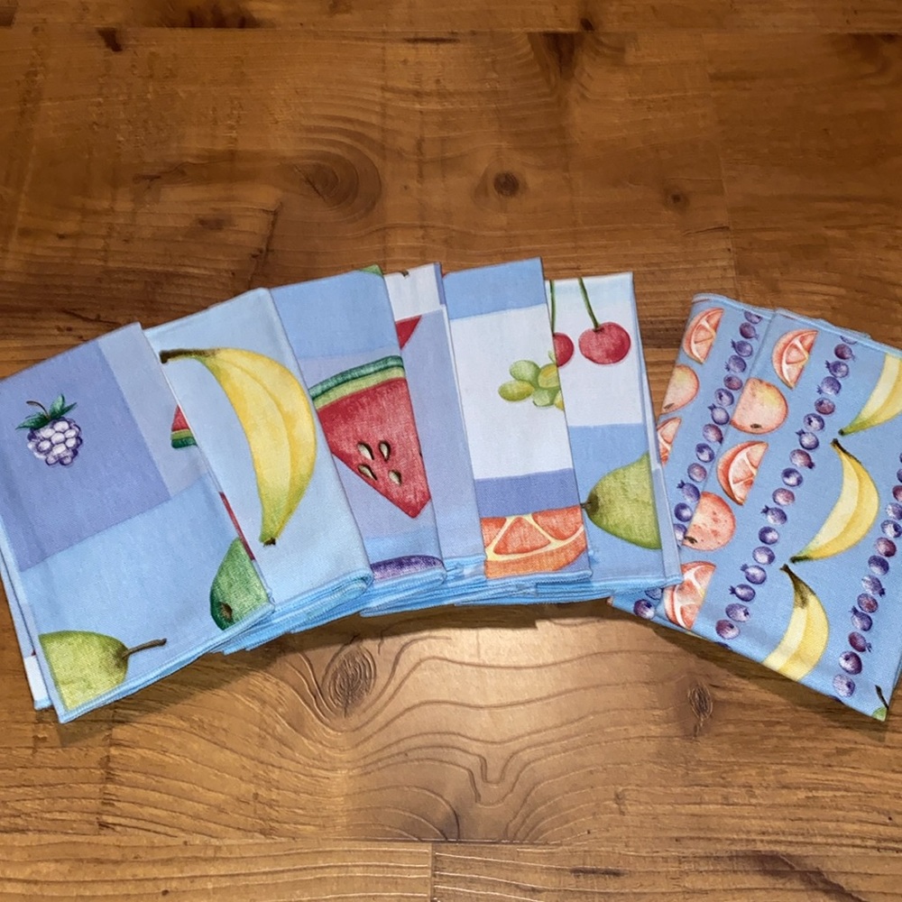 Waverly fruit salad print Cloth napkin set- NWOT